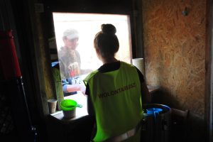7. Wolontariat w Jadłodajni (1)